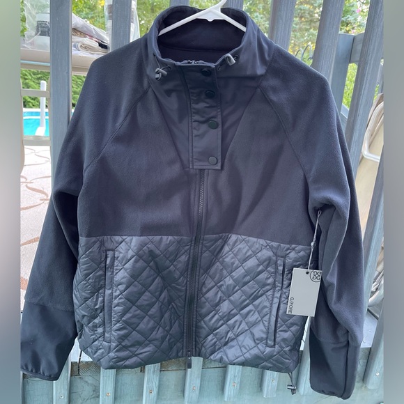 NEW Women’s black Gfore G/FORE quilted fleece jacket, sold out, rare find! - Picture 6 of 10